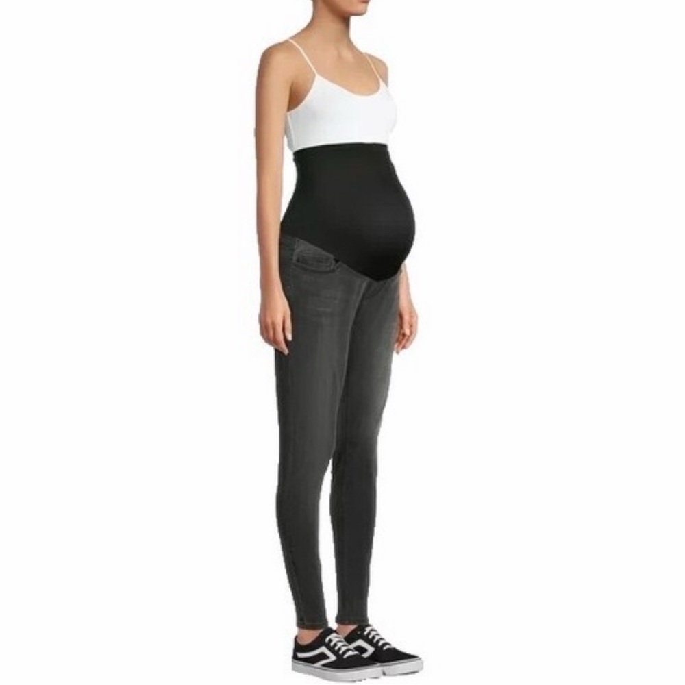 Maternity pants bundle - image 1